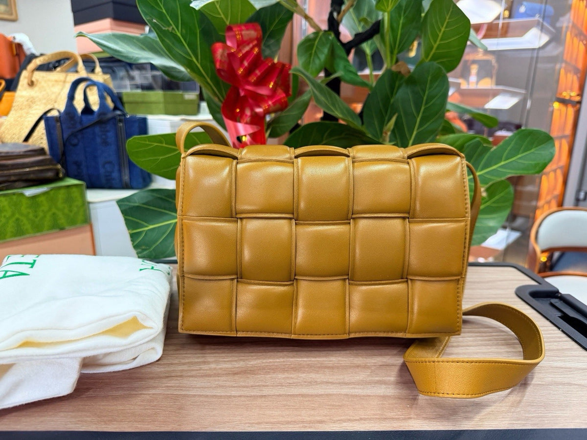 Bottega Veneta - Cassette - Leather - Camel