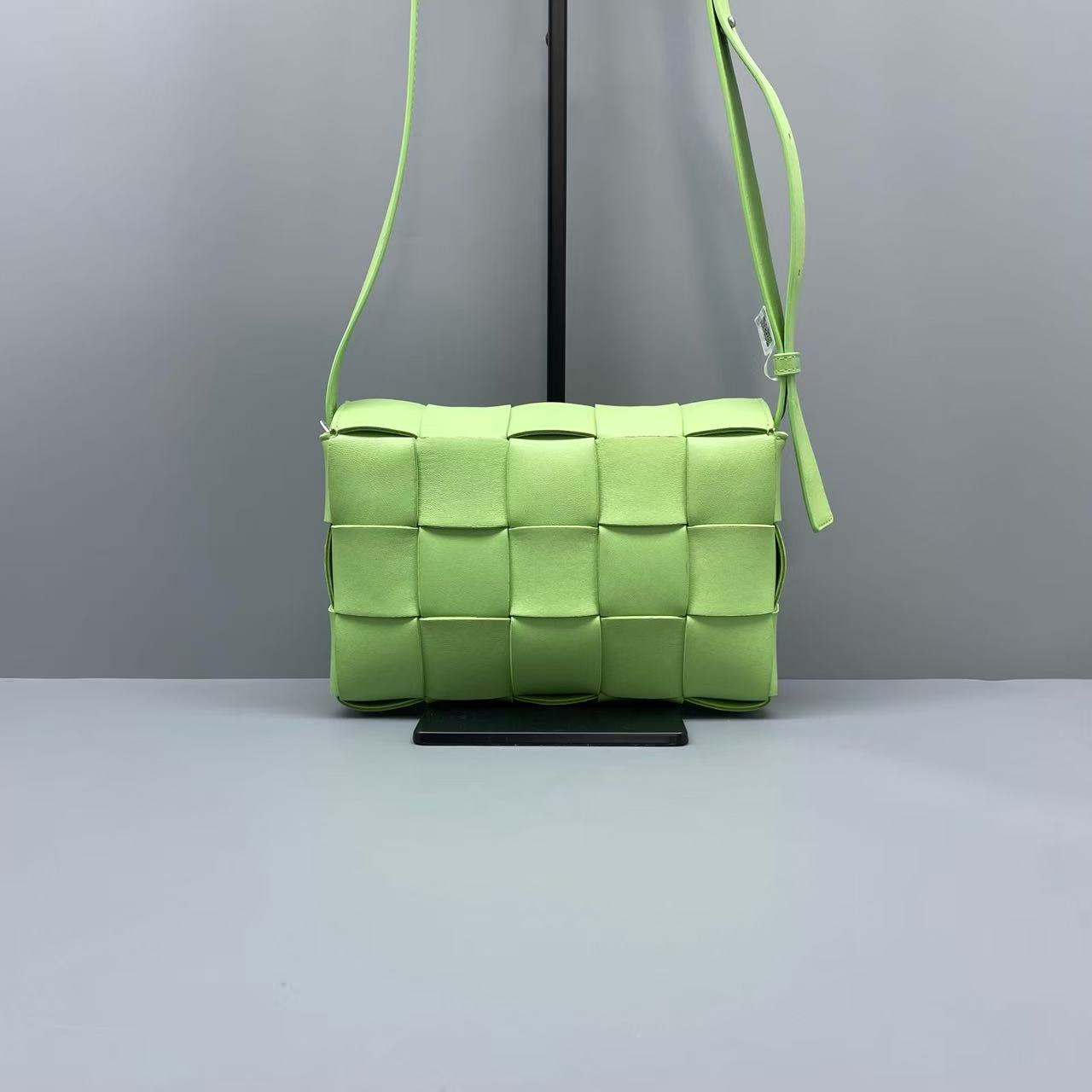 Bottega Veneta - Cassette - Leather - Green - (Small)