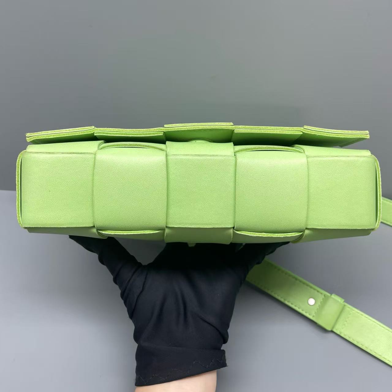 Bottega Veneta - Cassette - Leather - Green - (Small)