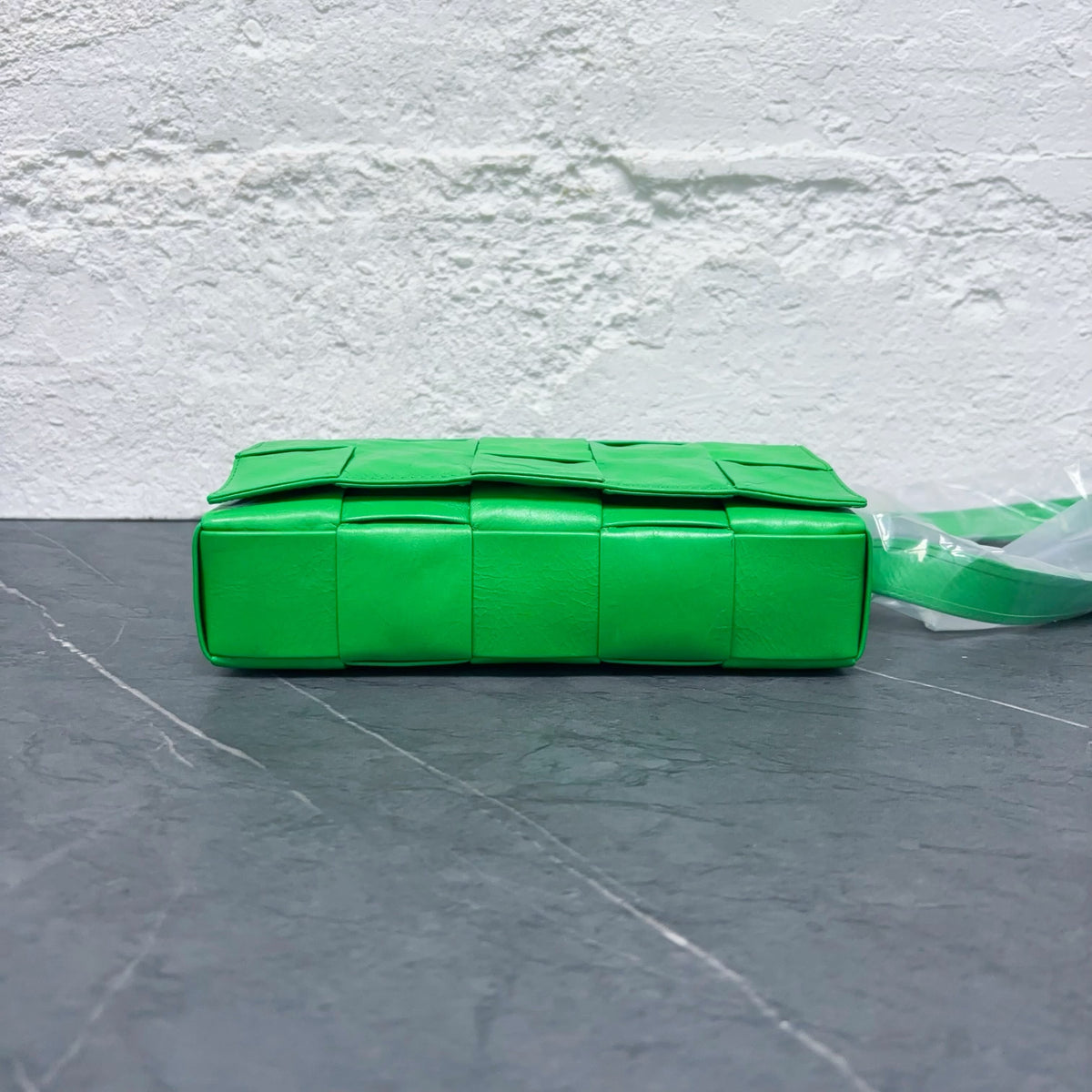Bottega Veneta - Cassette - Leather - Green - (Small)