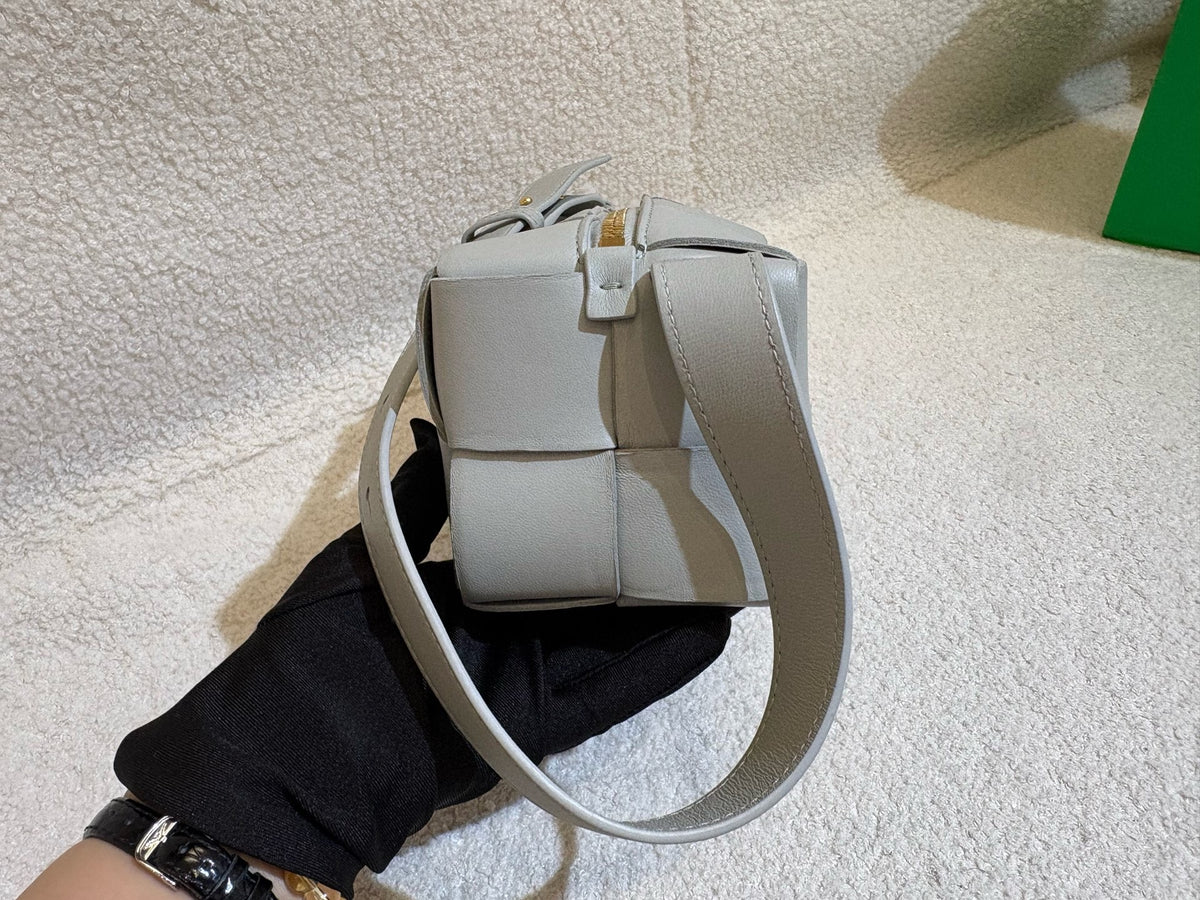 Bottega Veneta - Cassette - Leather - Grey