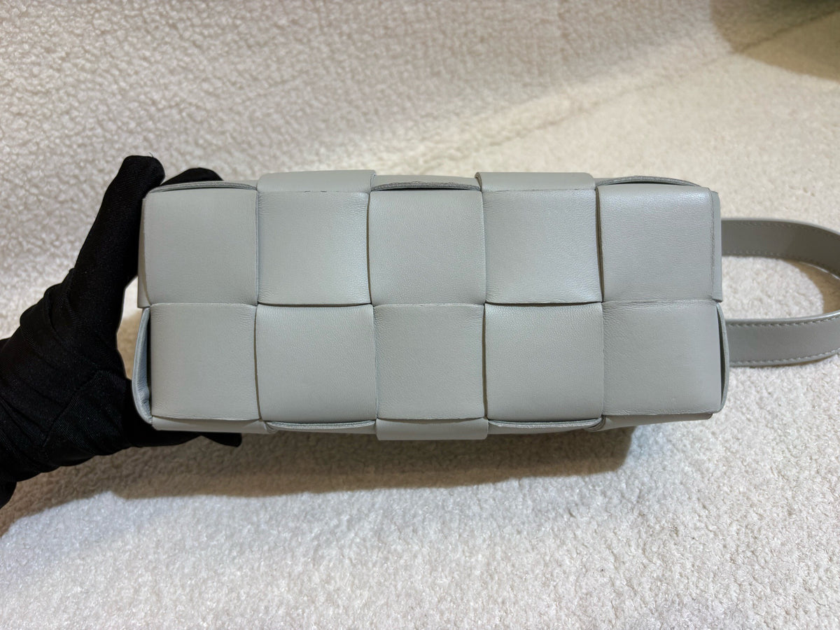 Bottega Veneta - Cassette - Leather - Grey