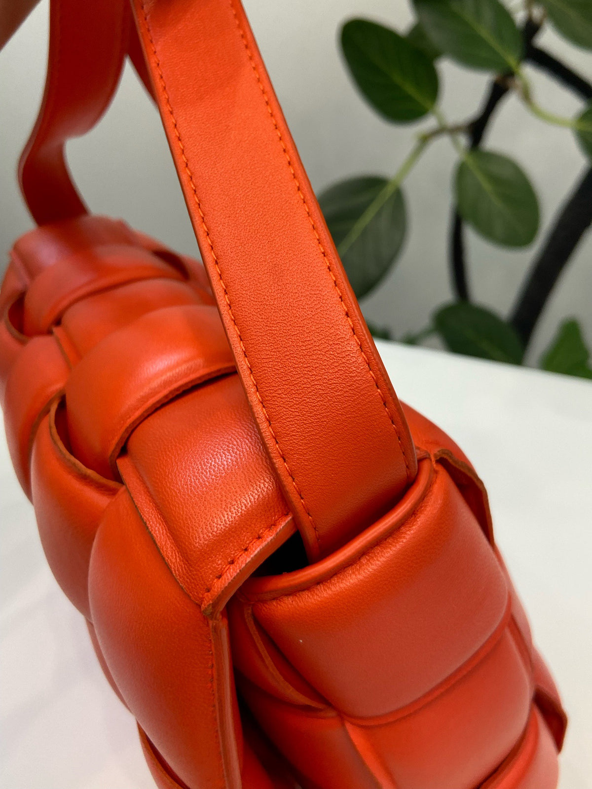 Bottega Veneta - Cassette - Leather - Orange
