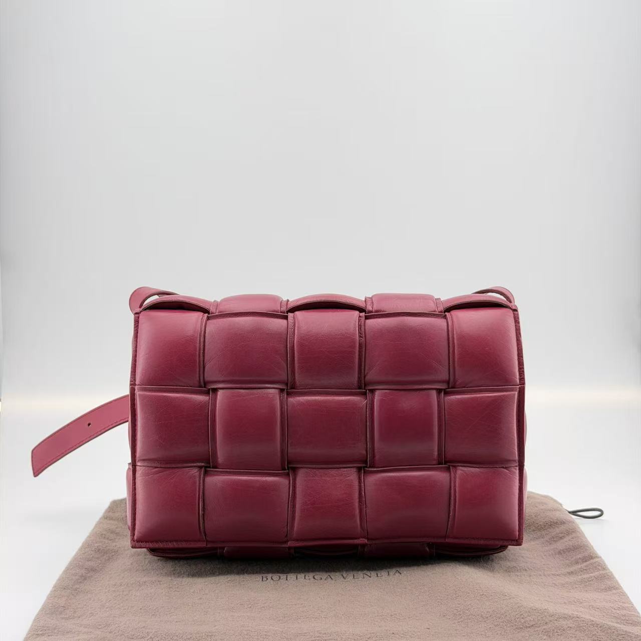 Bottega Veneta - Cassette - Leather - Pink - (medium)