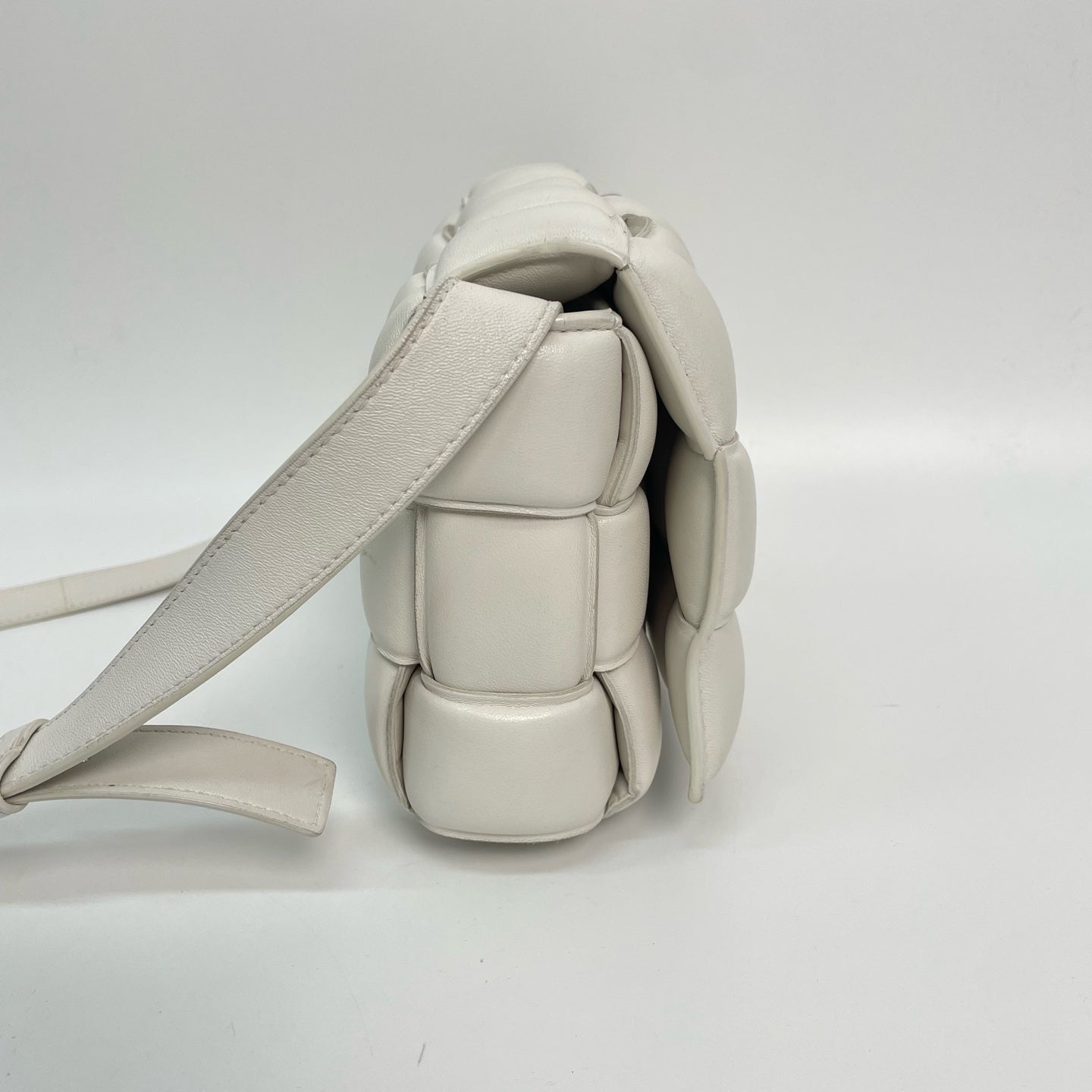 Bottega Veneta - Cassette - Leather - White - (medium)