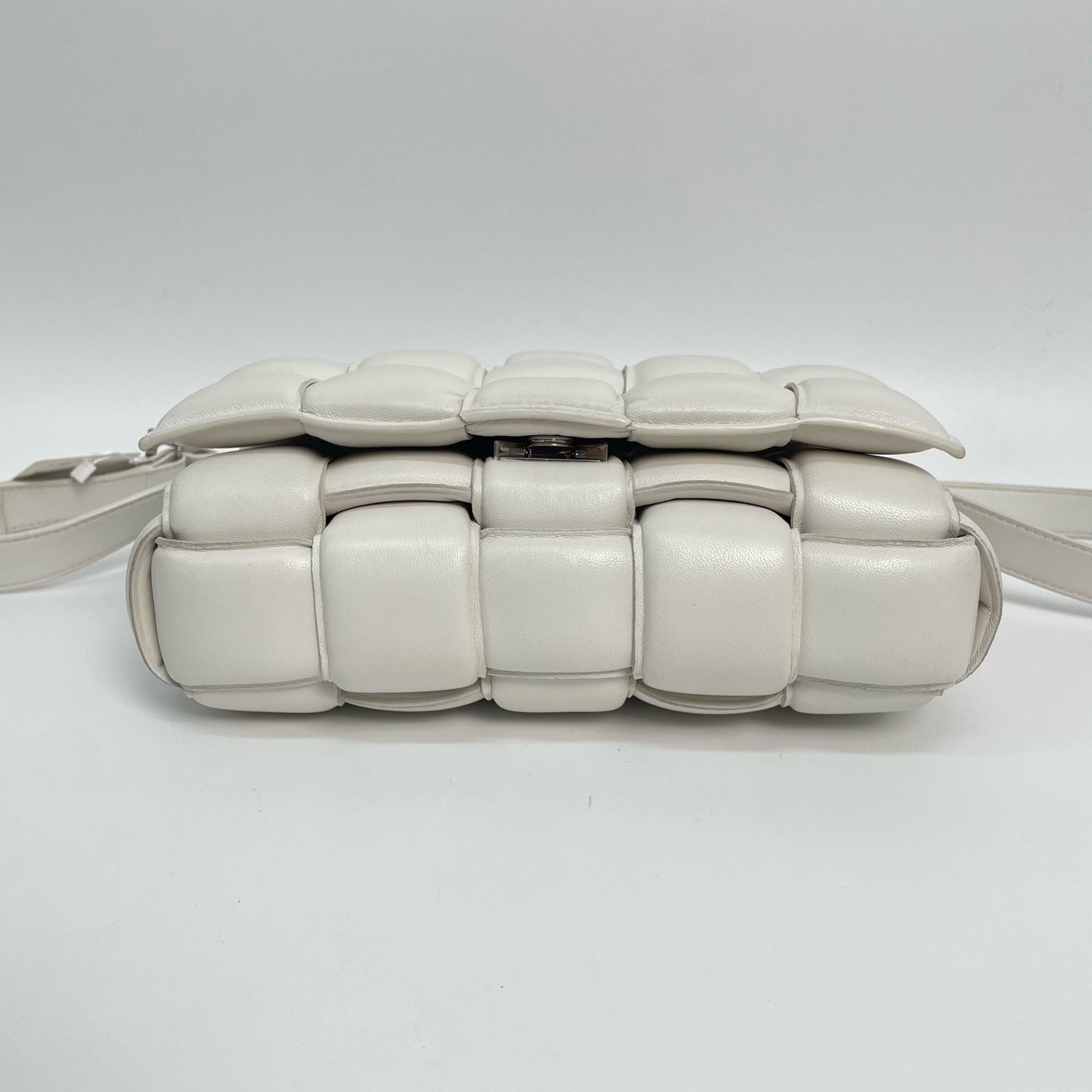 Bottega Veneta - Cassette - Leather - White - (medium)