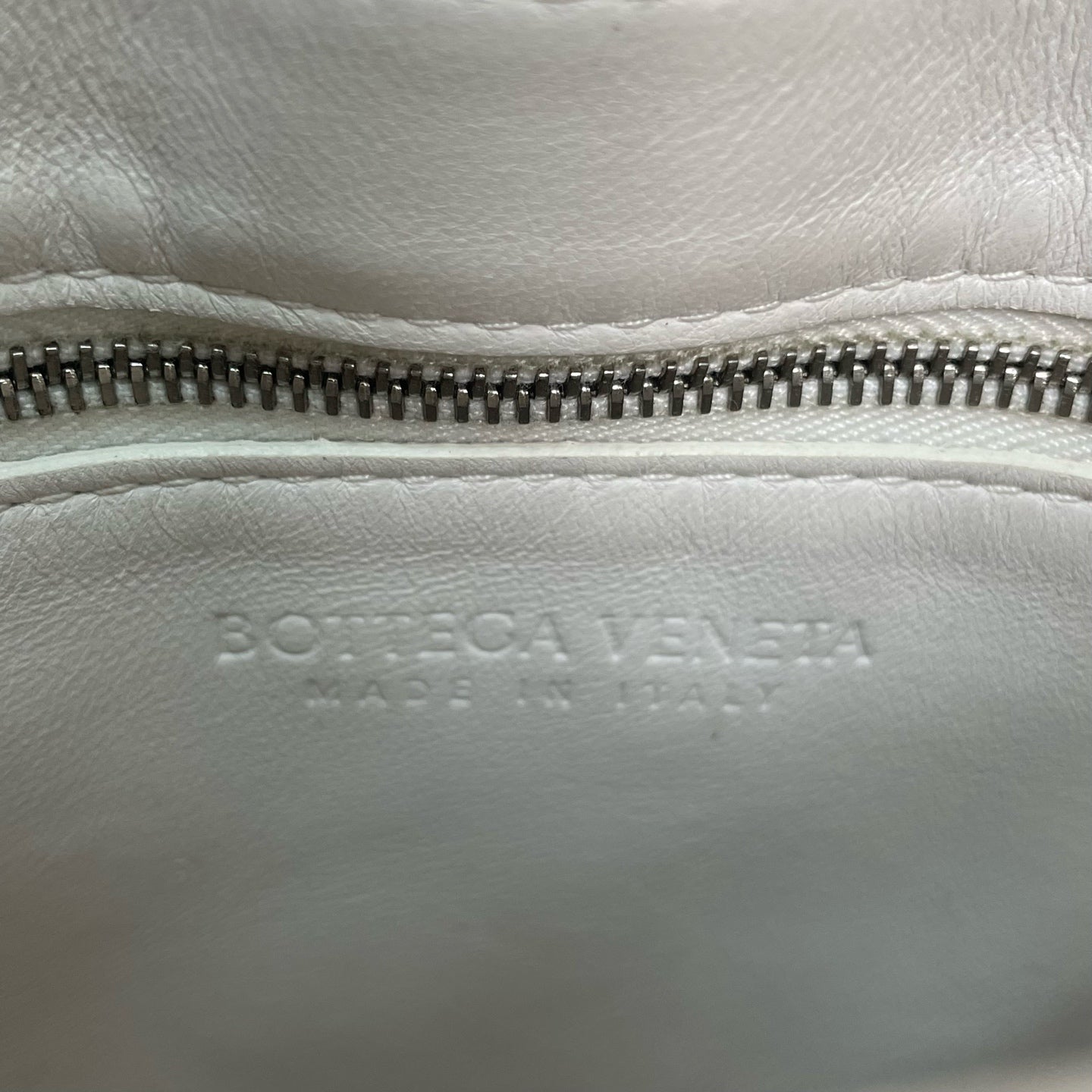Bottega Veneta - Cassette - Leather - White - (medium)