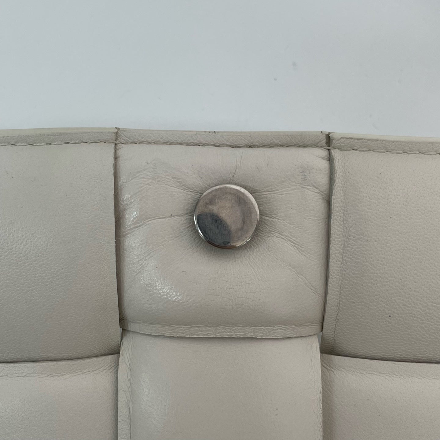 Bottega Veneta - Cassette - Leather - White - (medium)