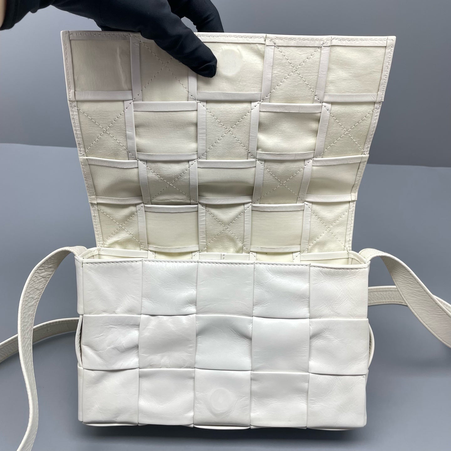 Bottega Veneta - Cassette - Leather - White - (mini)