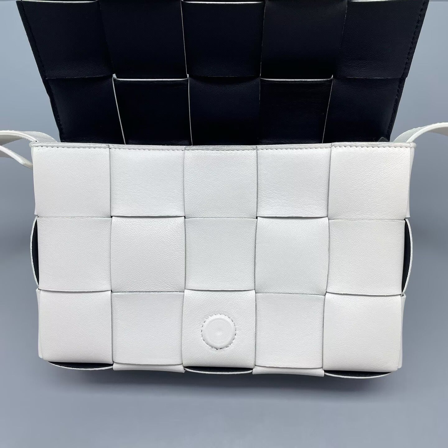 Bottega Veneta - Cassette - Leather - White - (small)