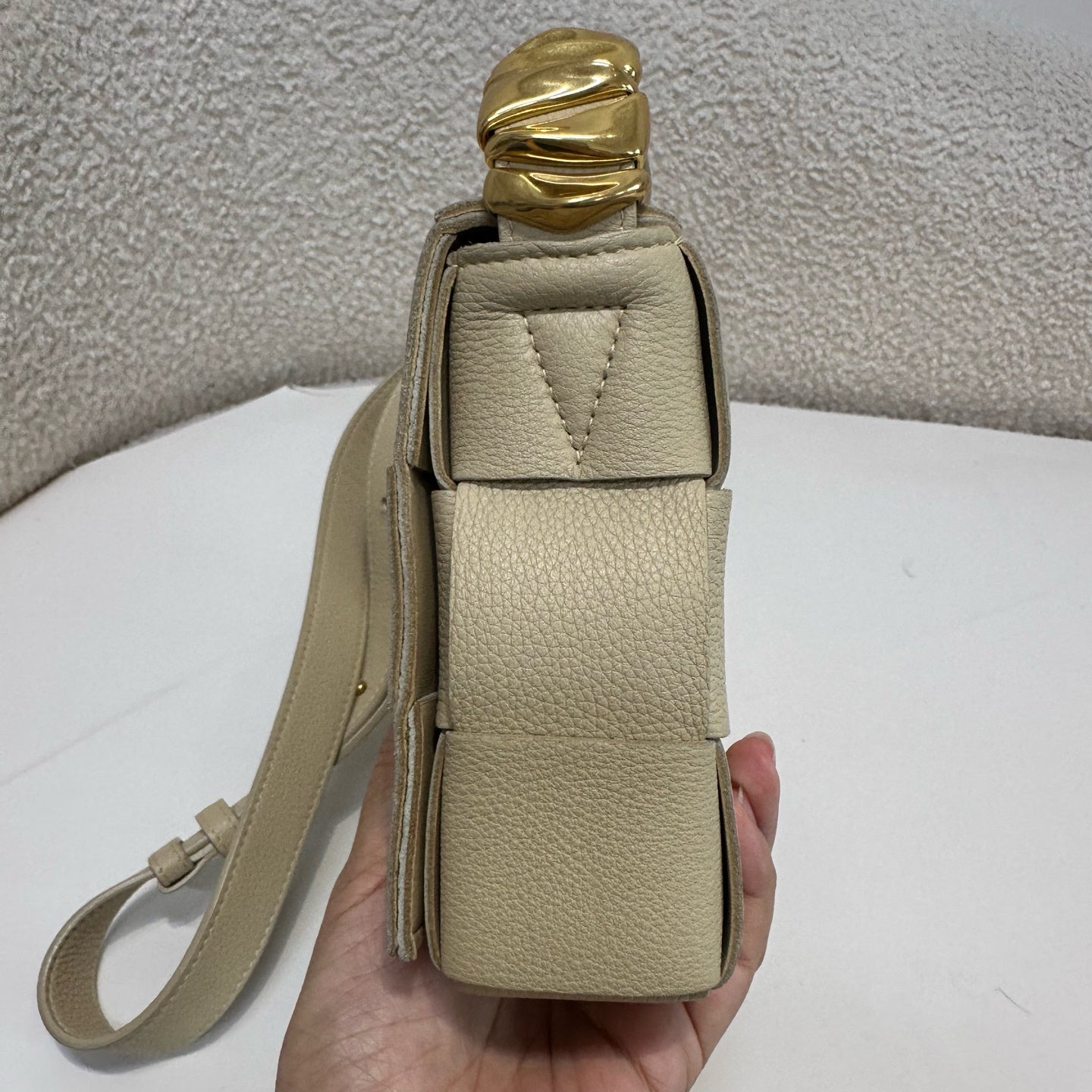 Bottega Veneta - Cassette - Leather - Yellow - (medium)