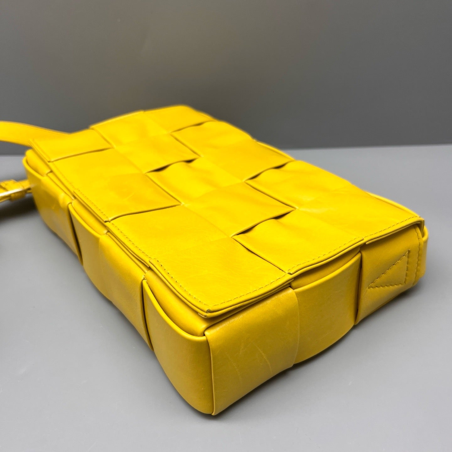 Bottega Veneta - Cassette - Leather - Yellow - (small)