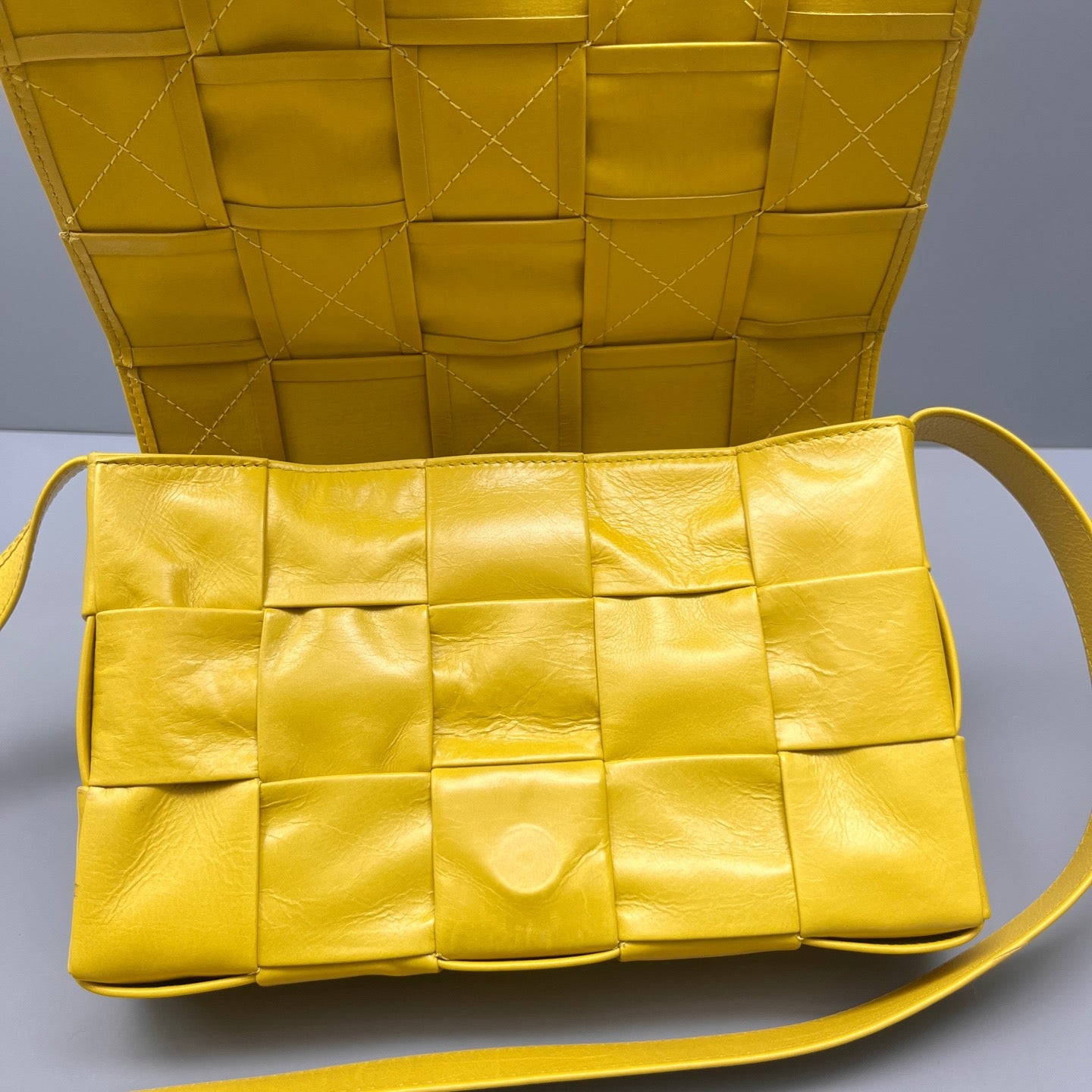Bottega Veneta - Cassette - Leather - Yellow - (small)