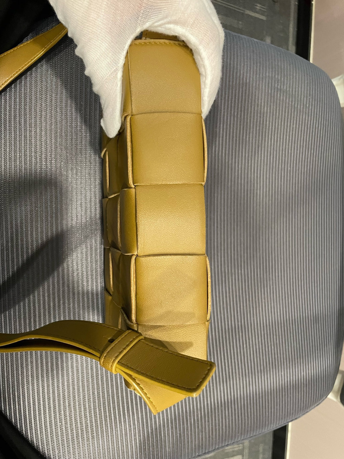 Bottega Veneta - Cassette - Leather - Yellow - (small)