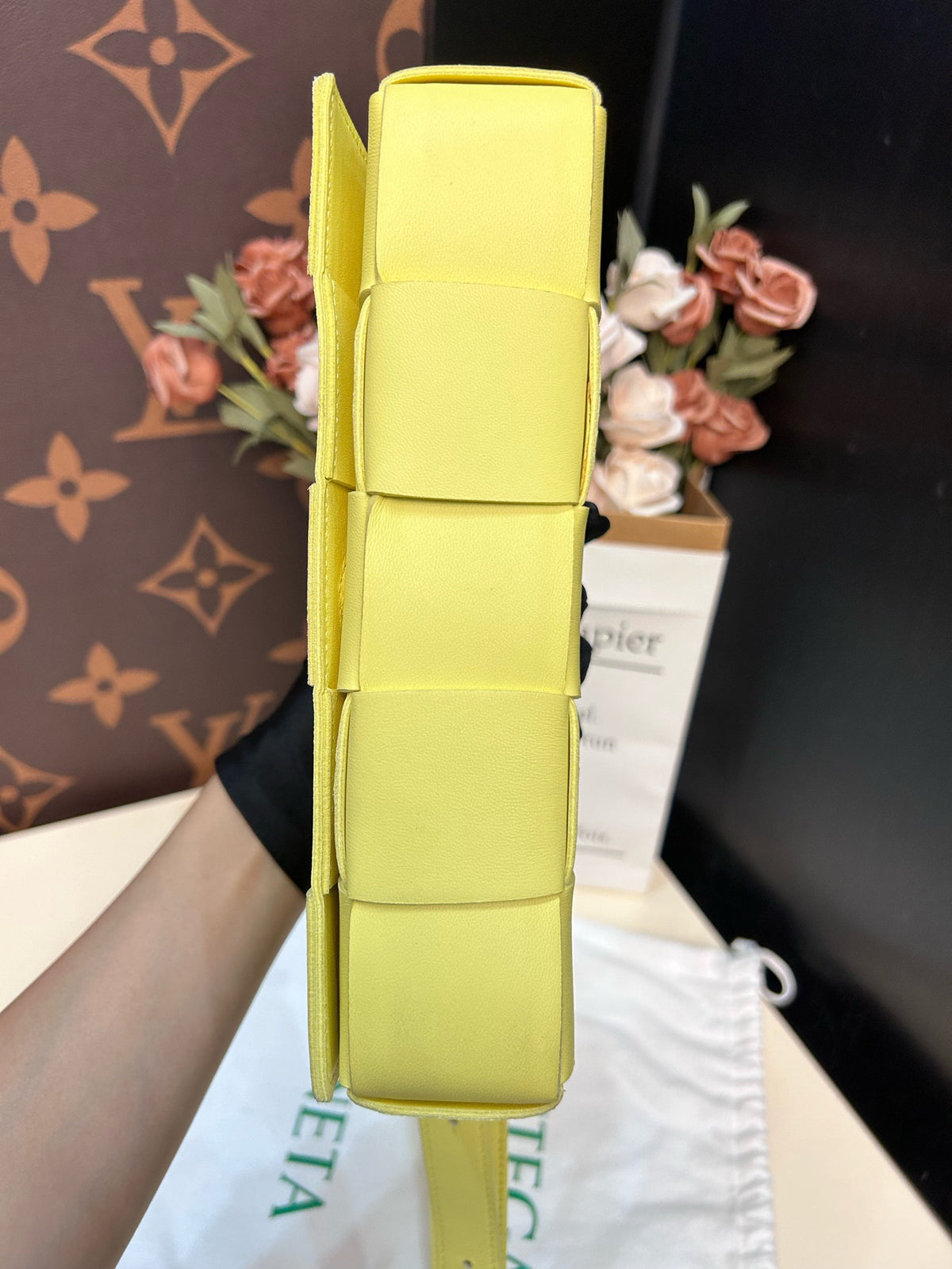 Bottega Veneta - Cassette - Leather - Yellow - (Small)