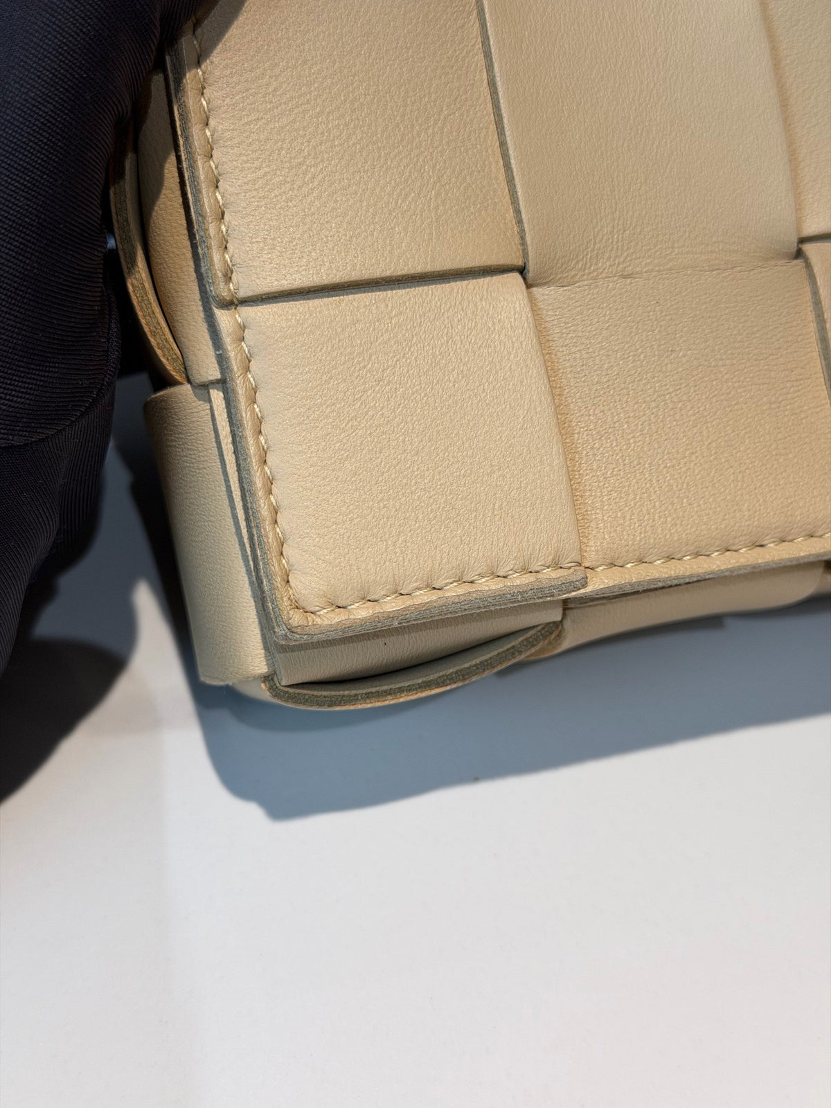 Bottega Veneta - Cassette Mini - Leather - Beige - (mini)