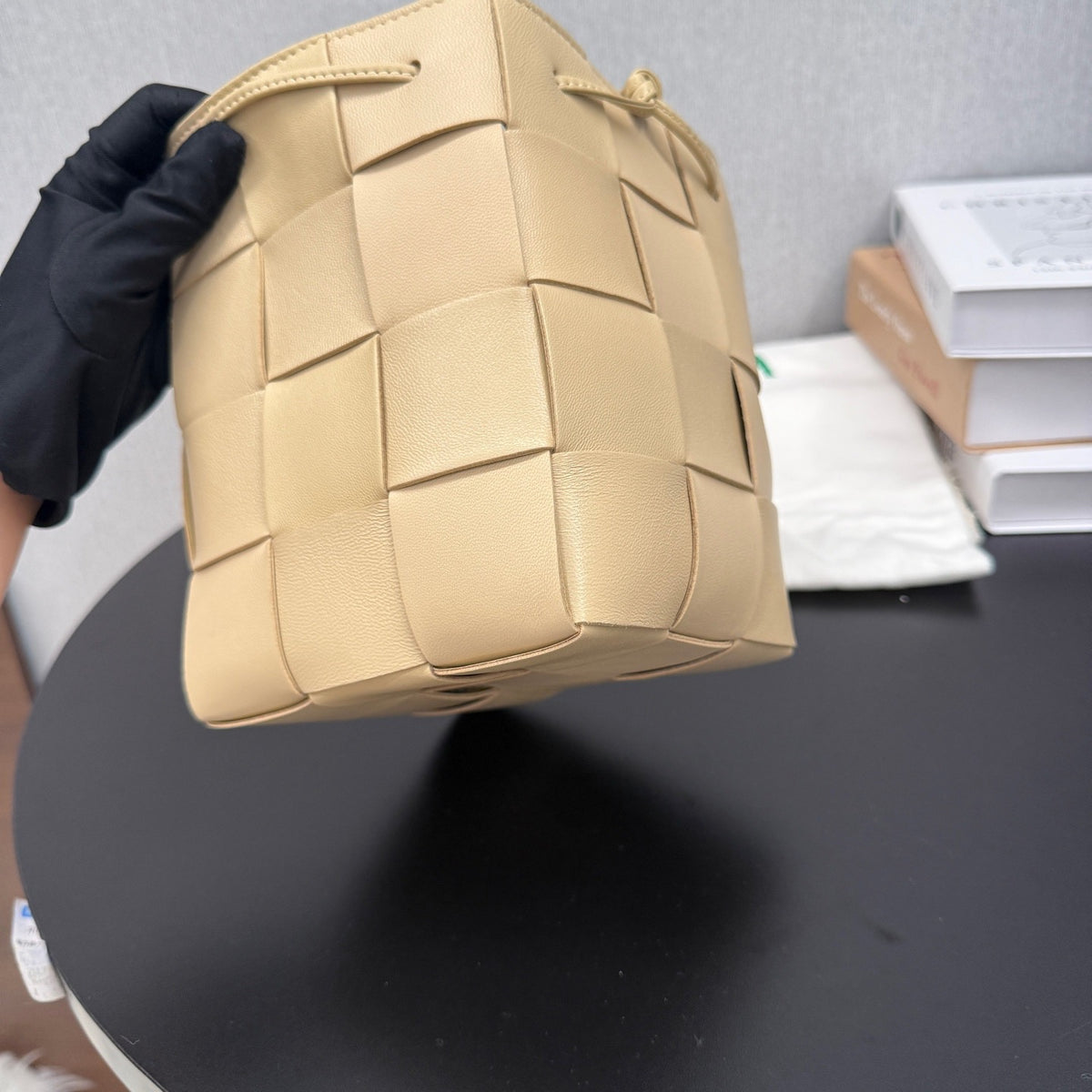 Bottega Veneta - Cassette Small - Leather - Beige - (small)