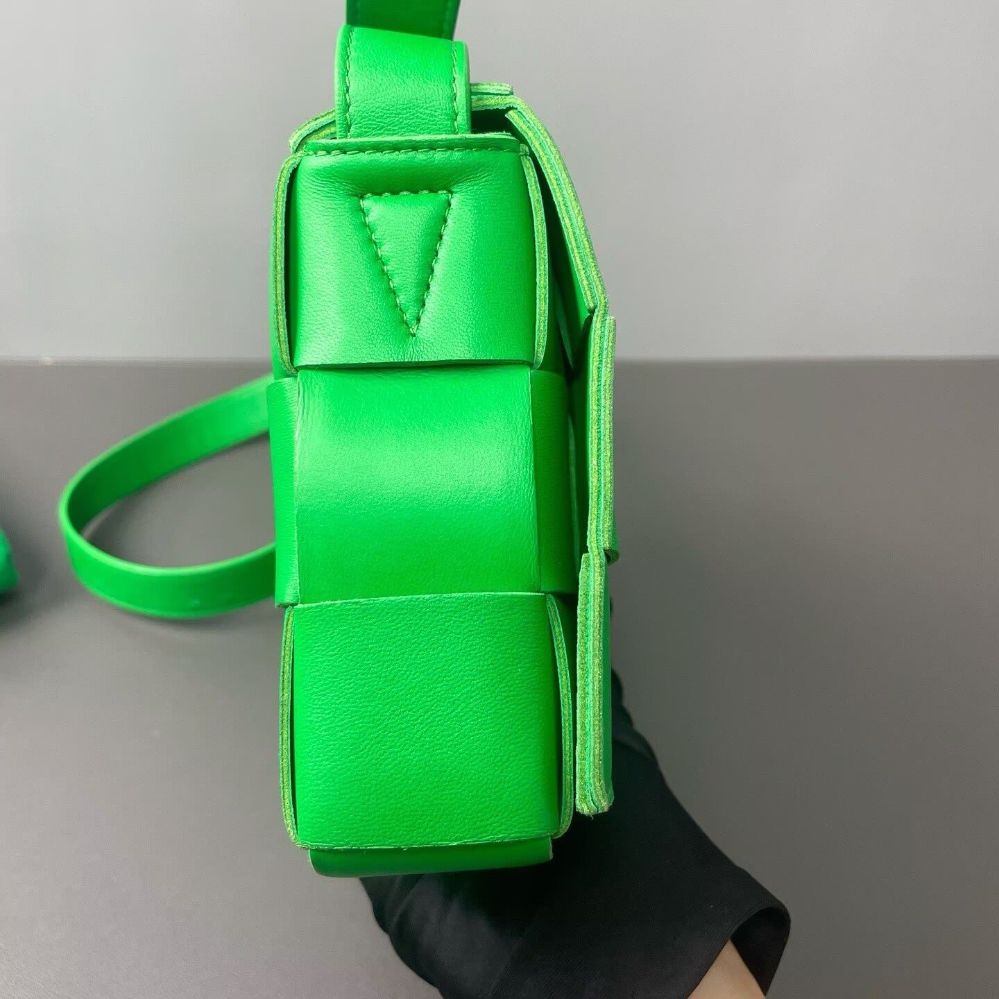 Bottega Veneta - Cassette - Woven leather - Green - (small)