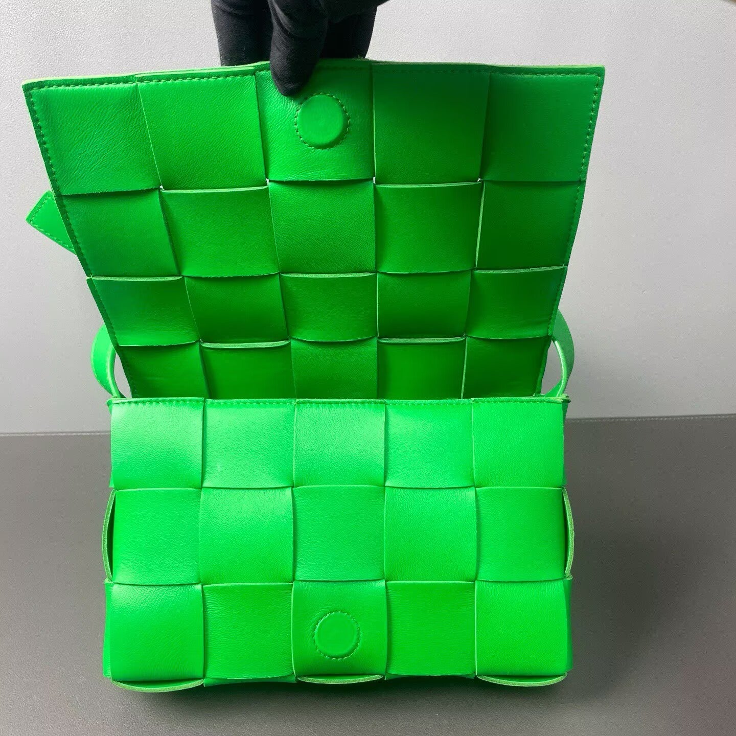 Bottega Veneta - Cassette - Woven leather - Green - (small)