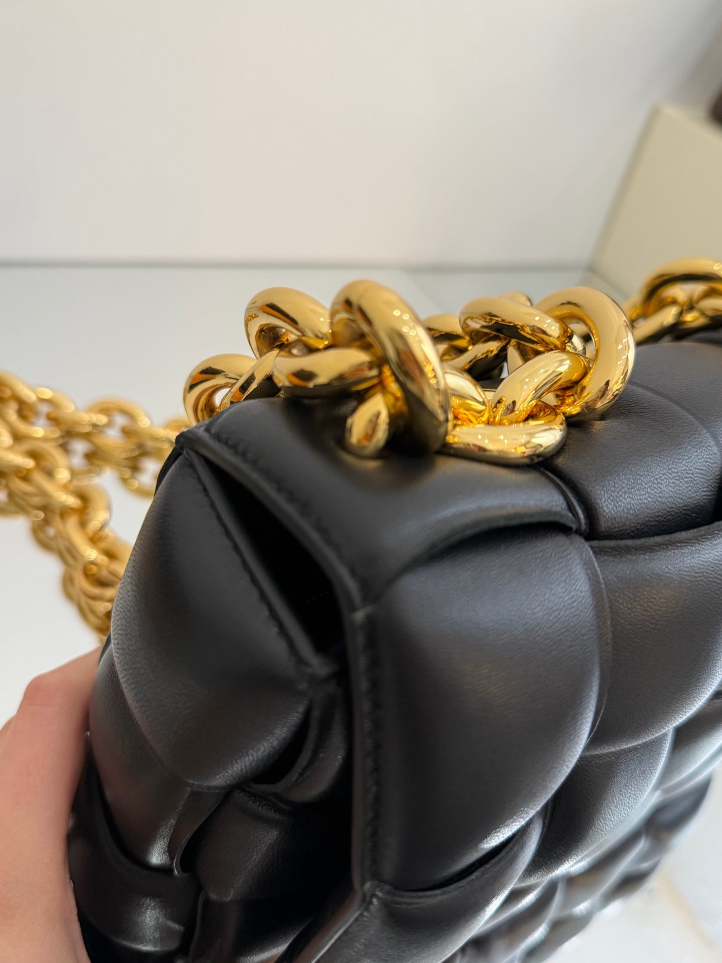 Bottega Veneta - Chain Cassette - Lambskin leather - Black - (medium)