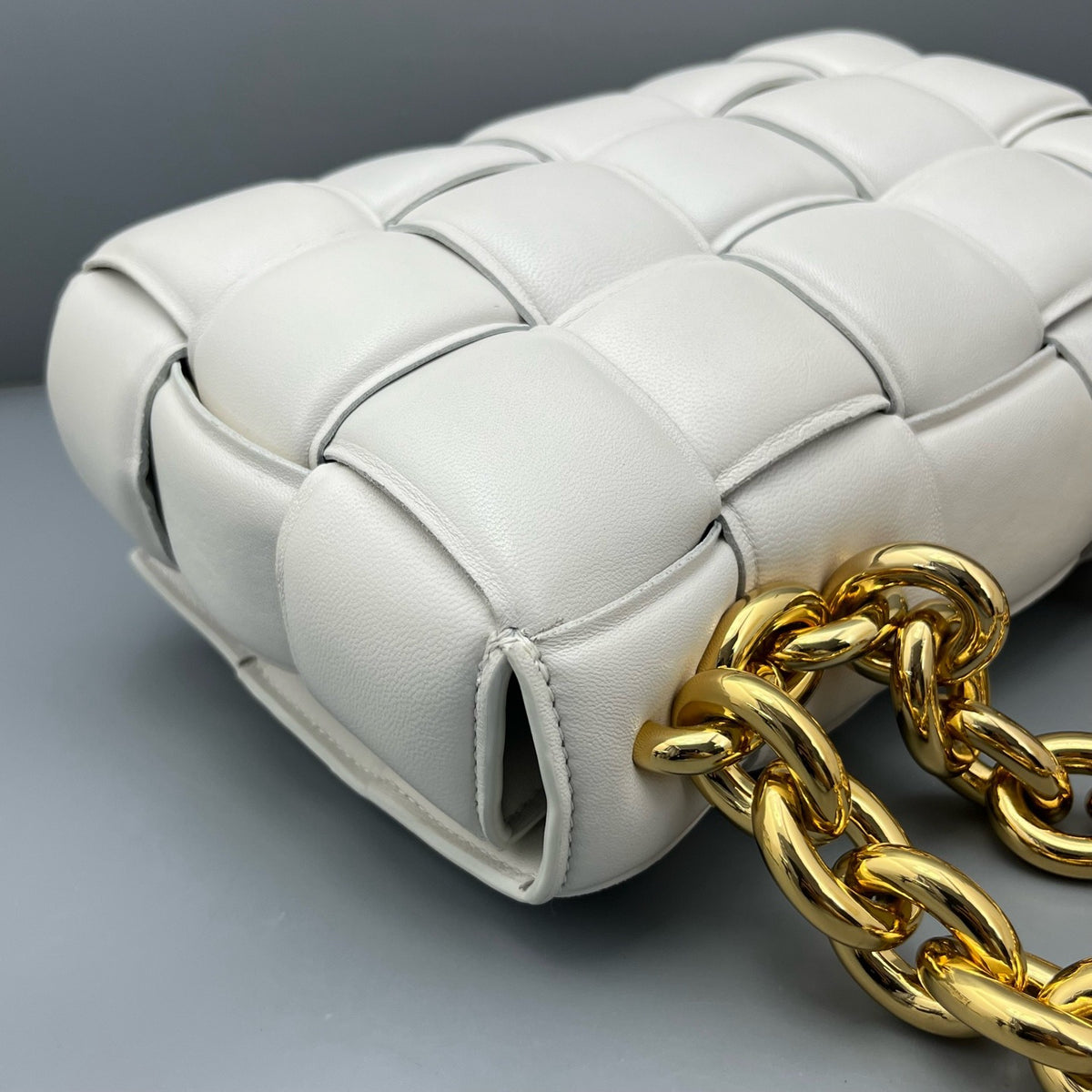 Bottega Veneta - Chain Cassette - Leather - White