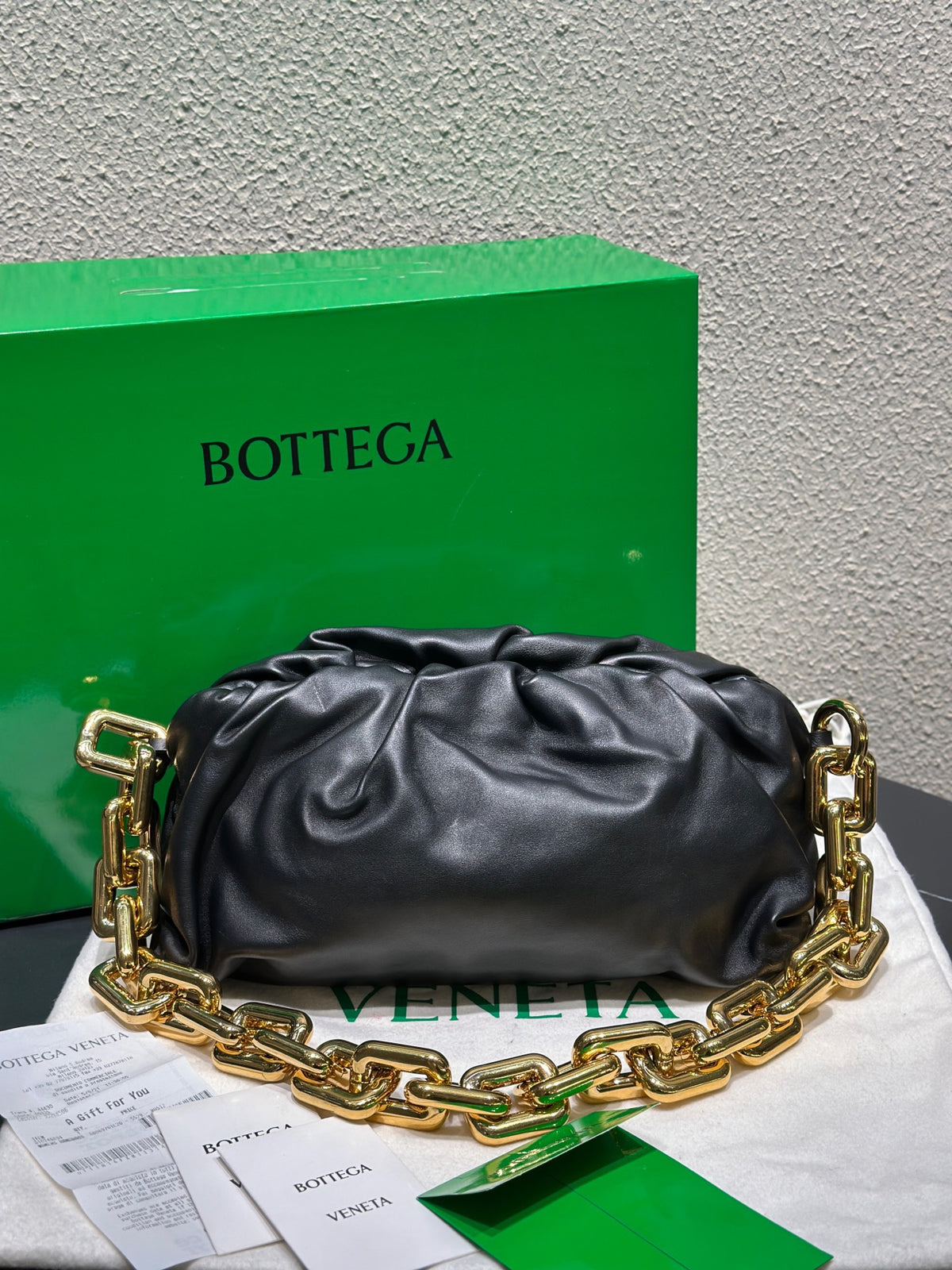 Bottega Veneta - Chain Pouch - Leather - Black