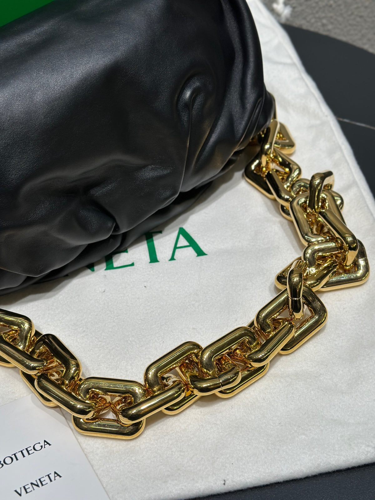 Bottega Veneta - Chain Pouch - Leather - Black