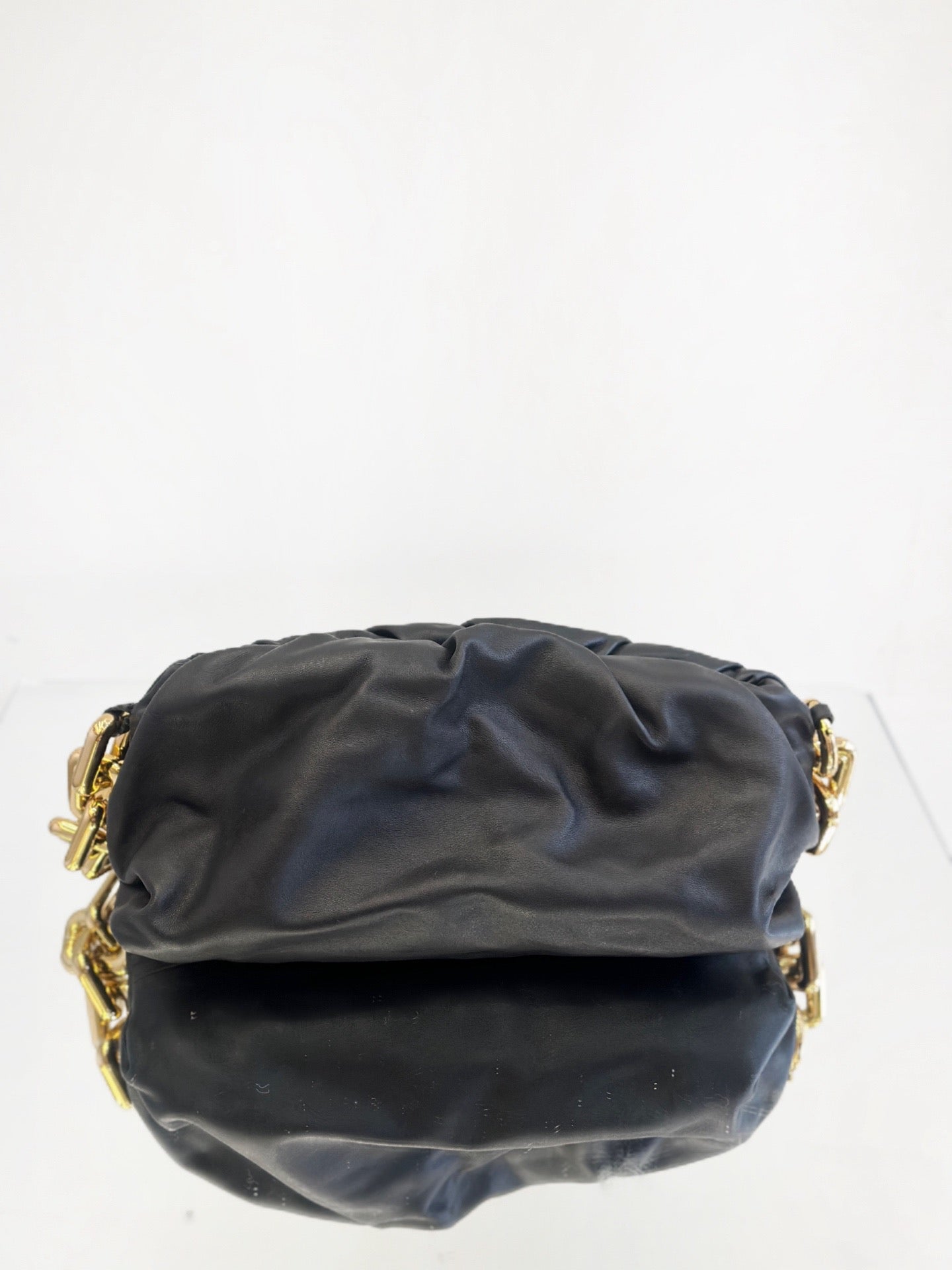 Bottega Veneta - Chain Pouch - Leather - Black - (Medium)