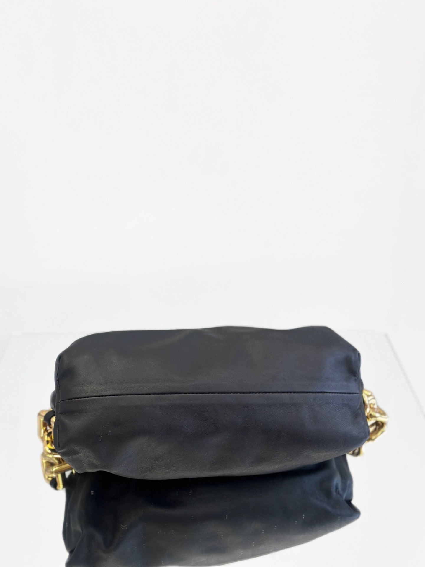 Bottega Veneta - Chain Pouch - Leather - Black - (Medium)