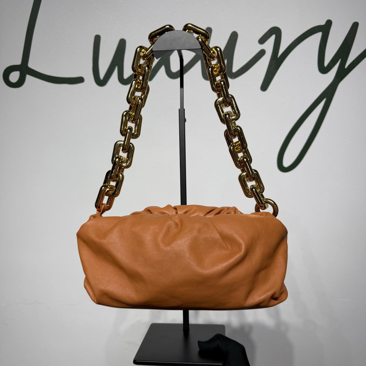 Bottega Veneta - Chain Pouch Medium - Leather - Camel - (medium)