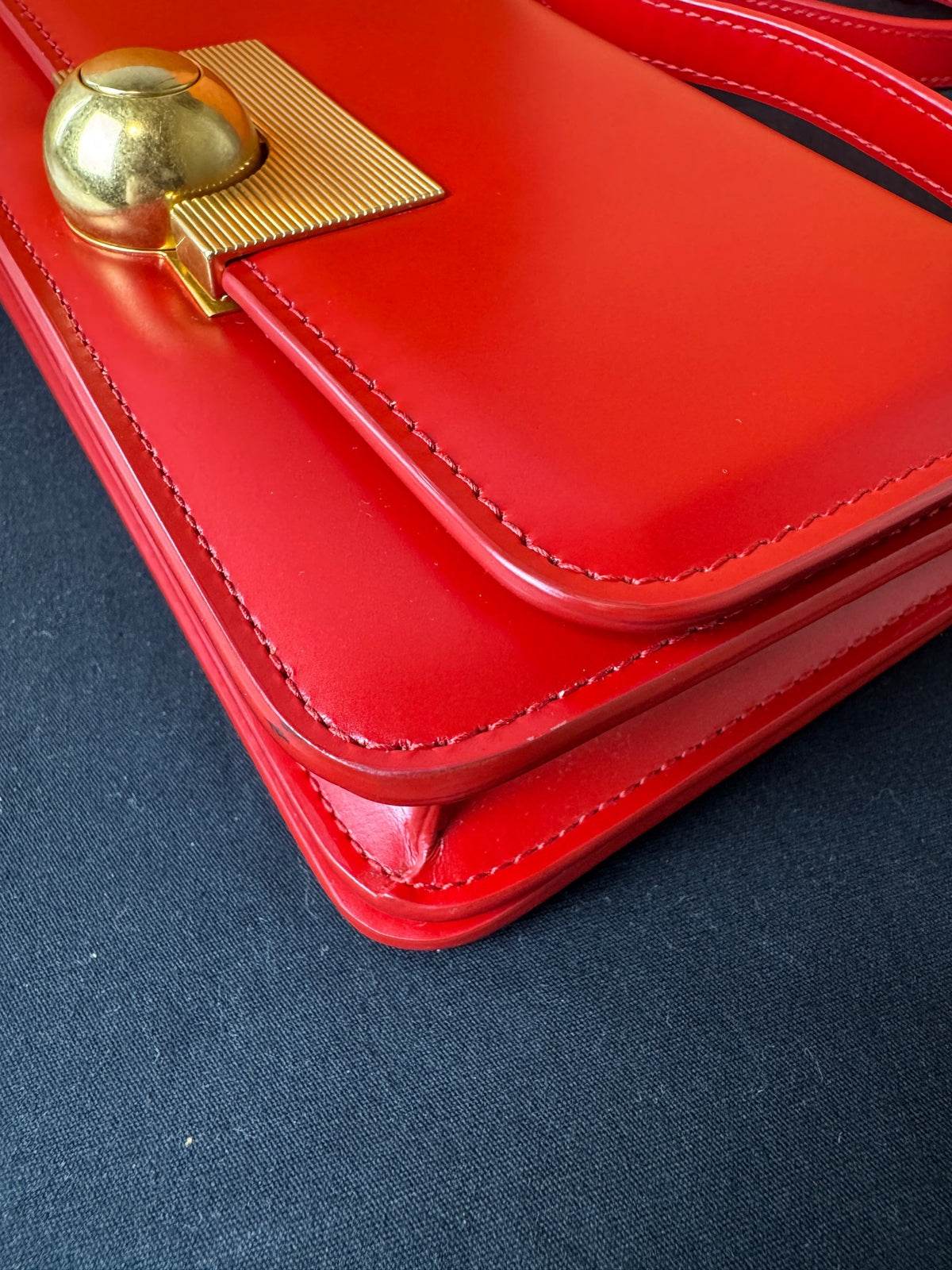Bottega Veneta - Classic Crossbody Bag - Leather - Red - (mini)