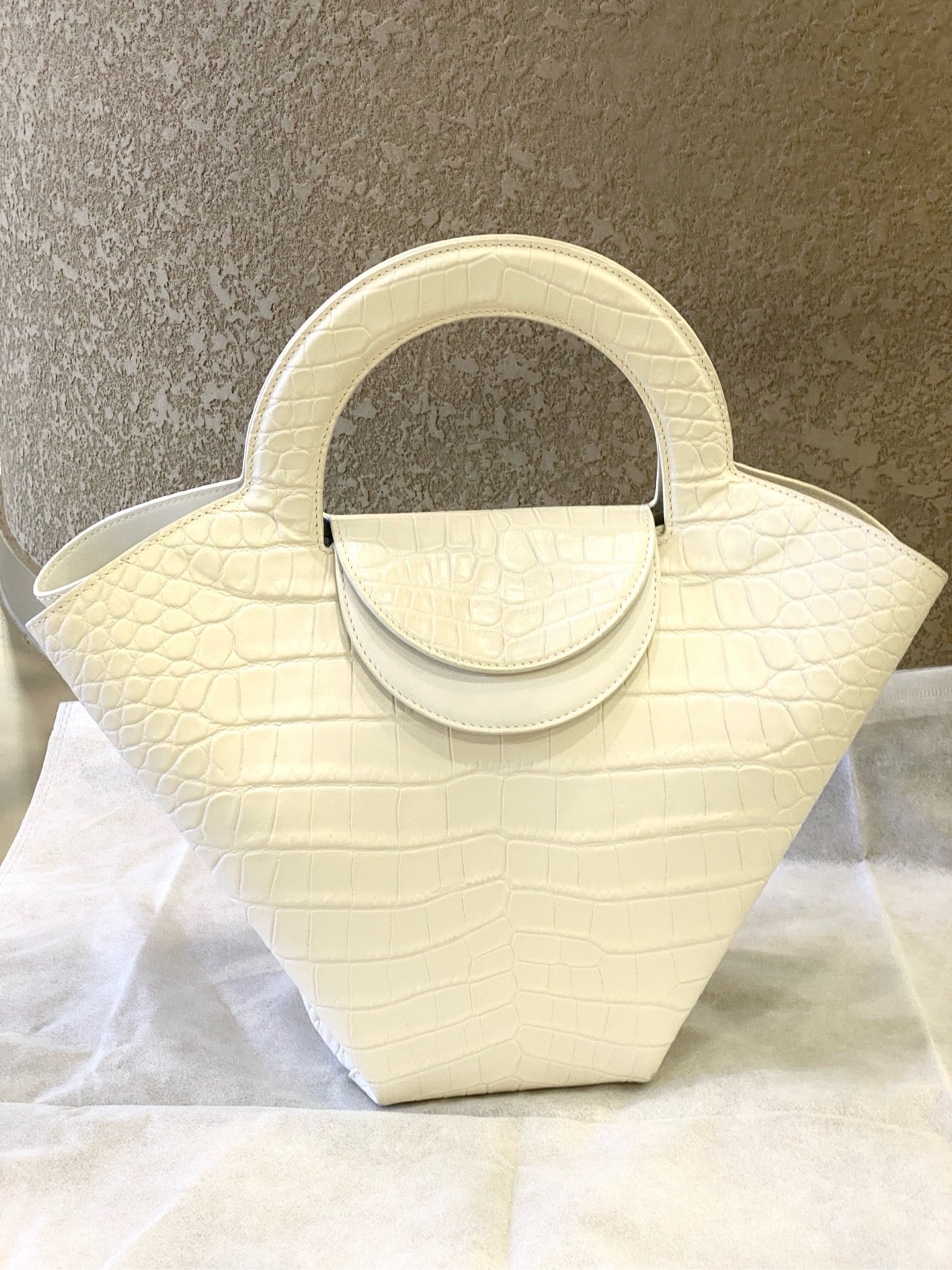 Bottega Veneta - Doll Tote - Leather - White - (medium)
