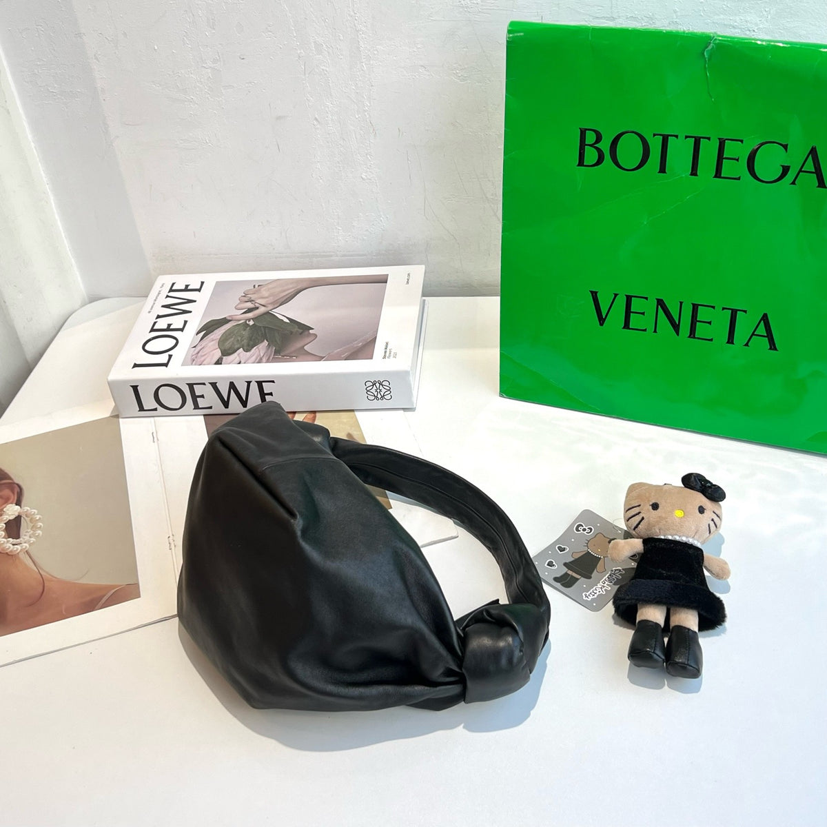 Bottega Veneta - Double Knot - Leather - Black