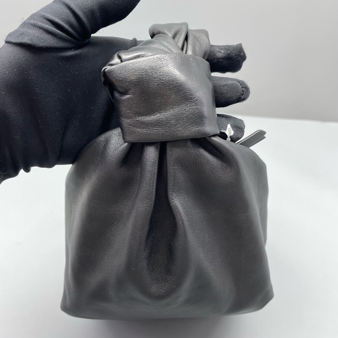 Bottega Veneta - Double Knot - Leather - Black - (mini)