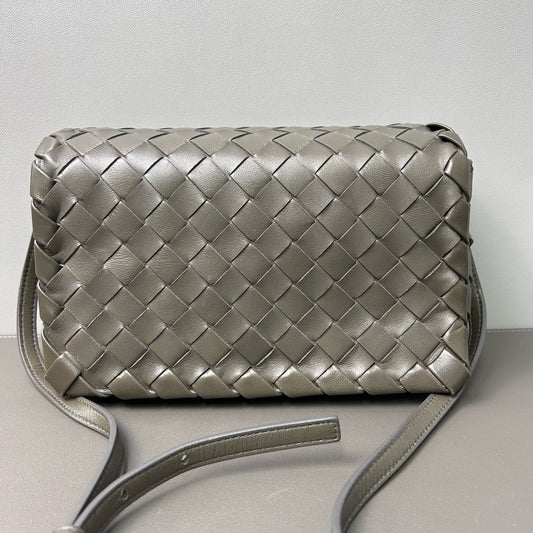 Bottega Veneta - Fold Small Messenger Bag - Leather - Grey - (small)