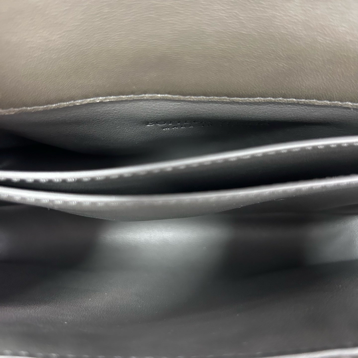 Bottega Veneta - Fold Small Messenger Bag - Leather - Grey - (small)