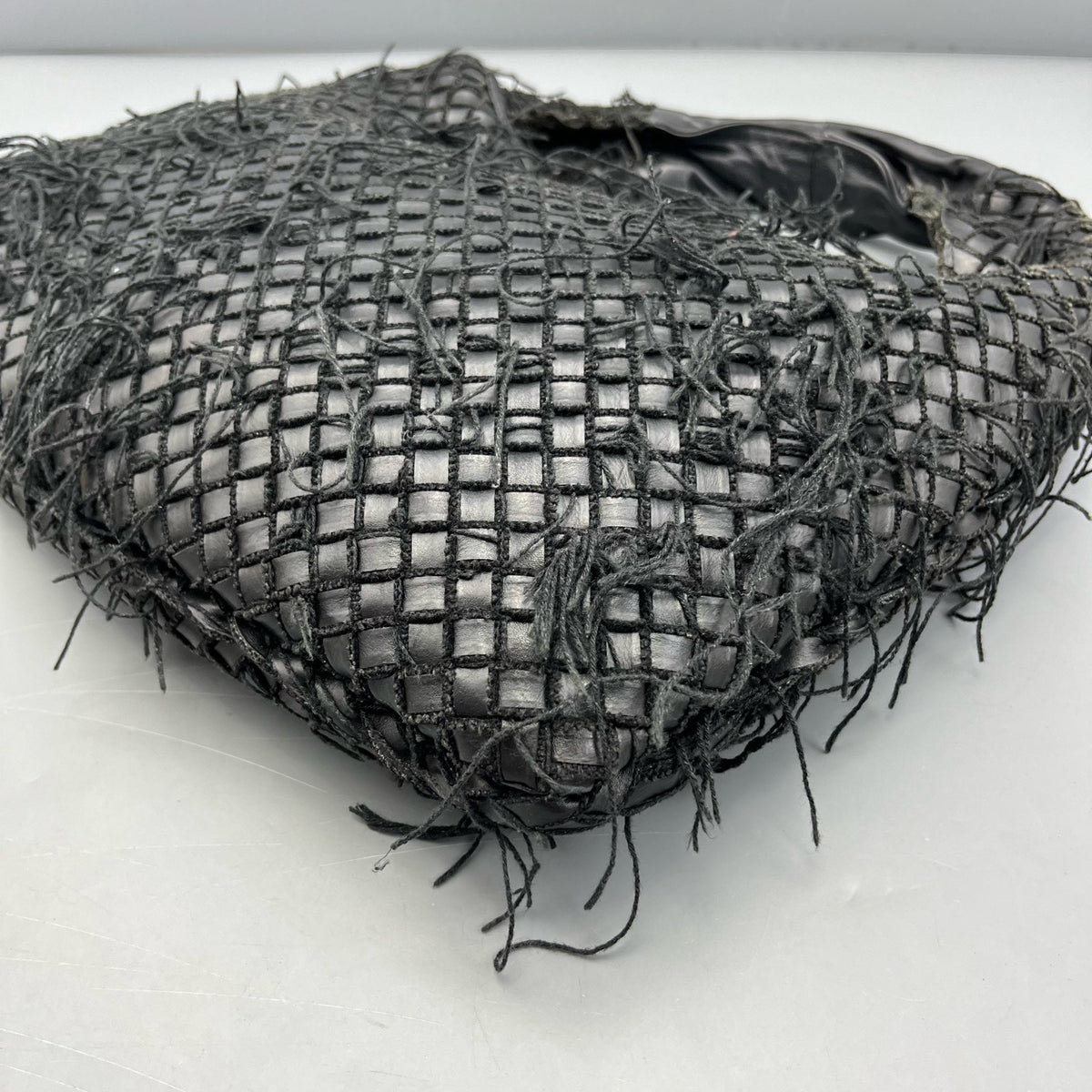 Bottega Veneta - Fringe Hobo Bag - Leather - Black