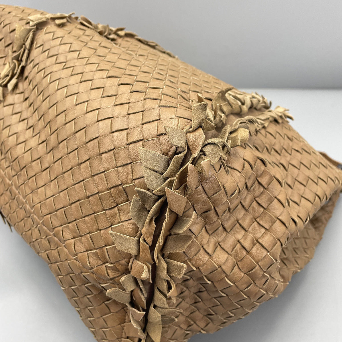Bottega Veneta - Fringed Woven Tote Bag - Leather - Brown - (large)
