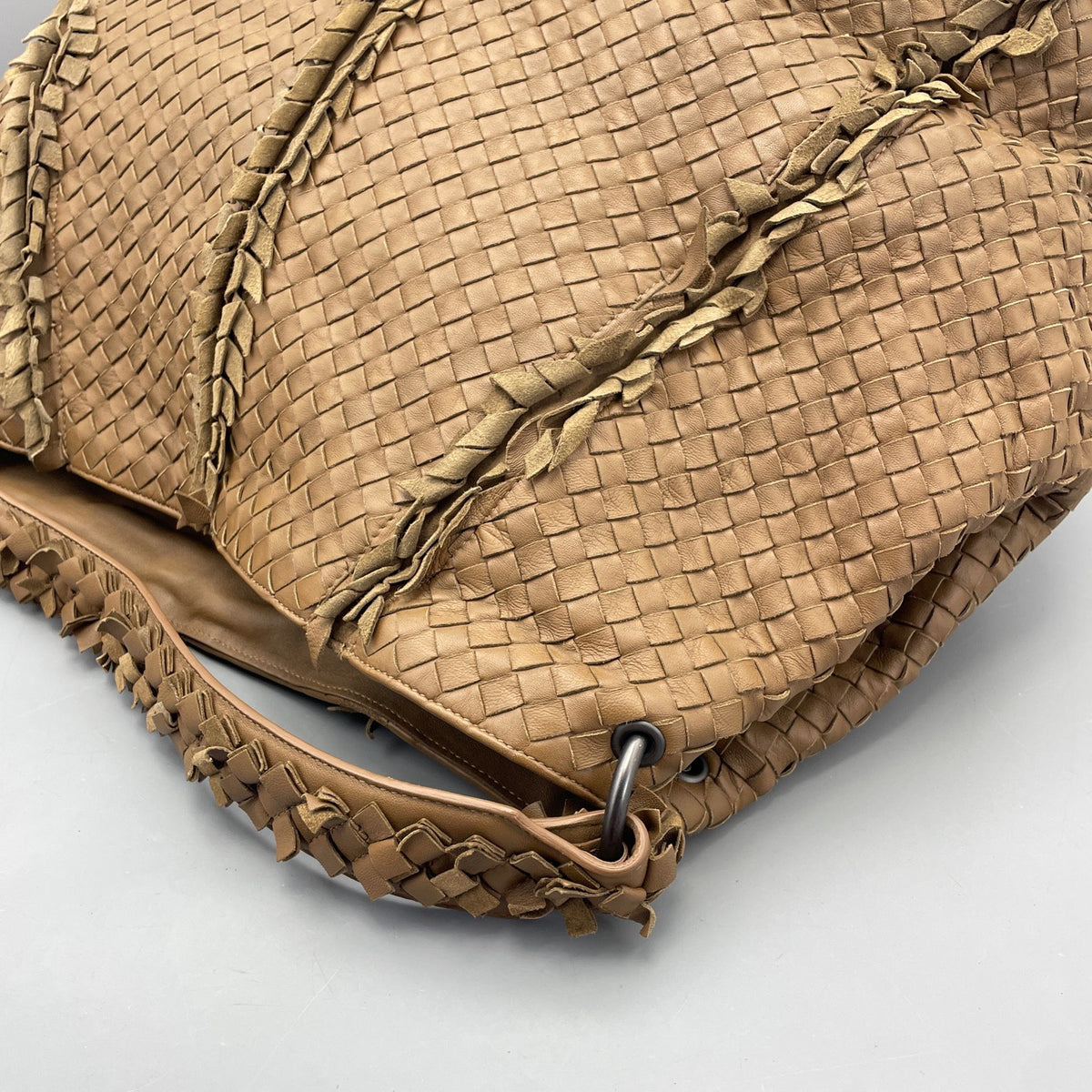 Bottega Veneta - Fringed Woven Tote Bag - Leather - Brown - (large)