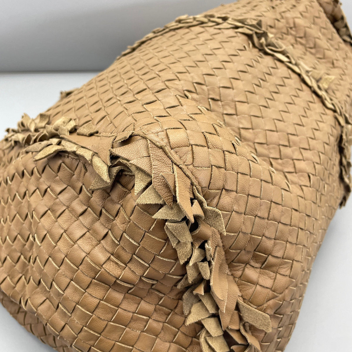Bottega Veneta - Fringed Woven Tote Bag - Leather - Brown - (large)