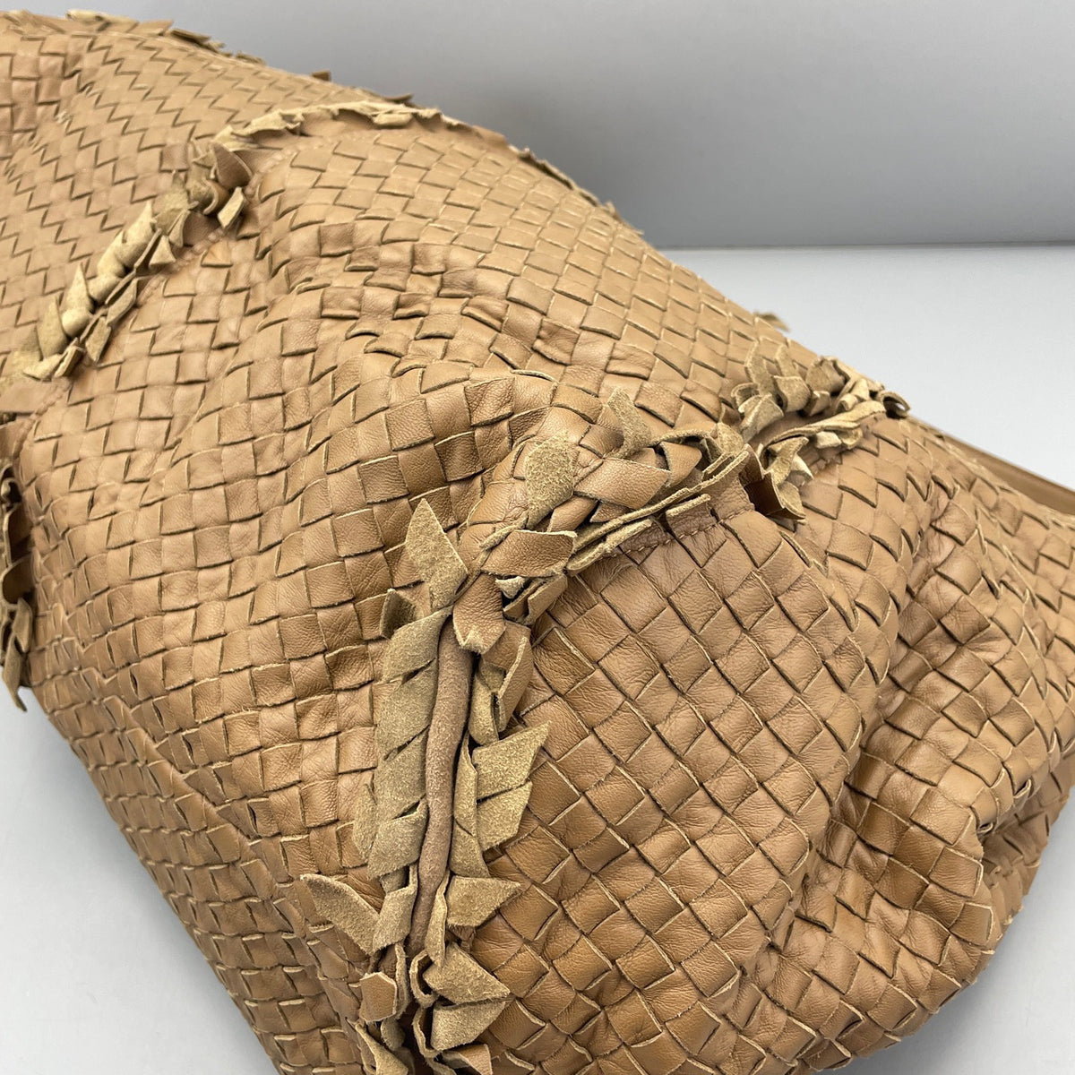Bottega Veneta - Fringed Woven Tote Bag - Leather - Brown - (large)