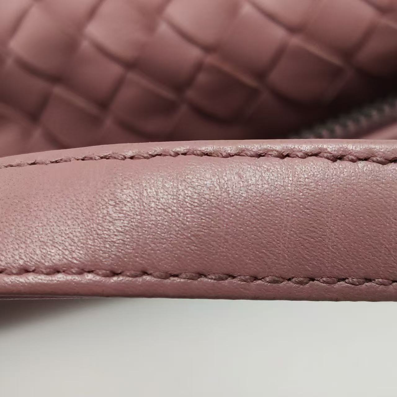 Bottega Veneta - Hobo Bag - Lambskin leather - Pink - (Medium)