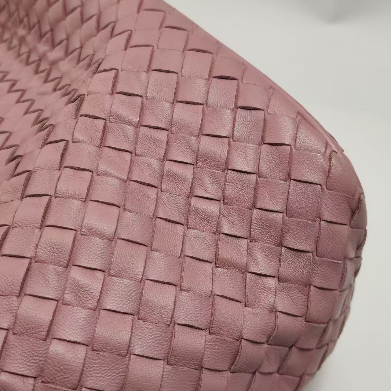 Bottega Veneta - Hobo Bag - Lambskin leather - Pink - (Medium)