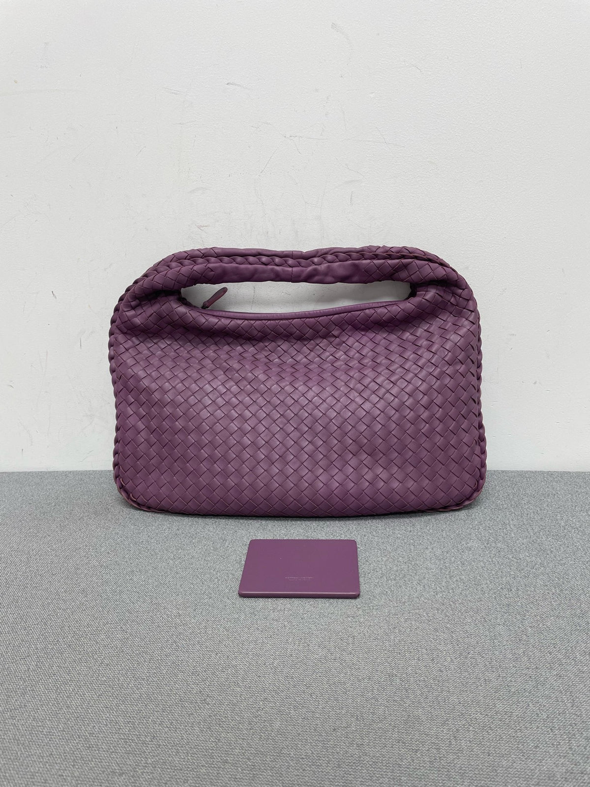 Bottega Veneta - Hobo Bag - Leather - Purple - (large)