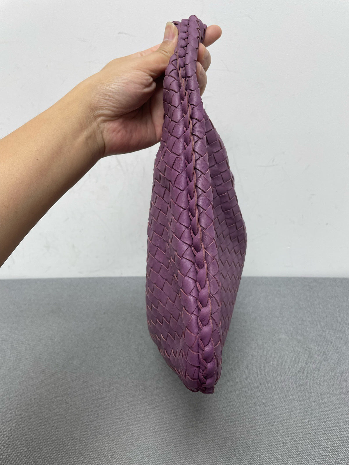 Bottega Veneta - Hobo Bag - Leather - Purple - (large)