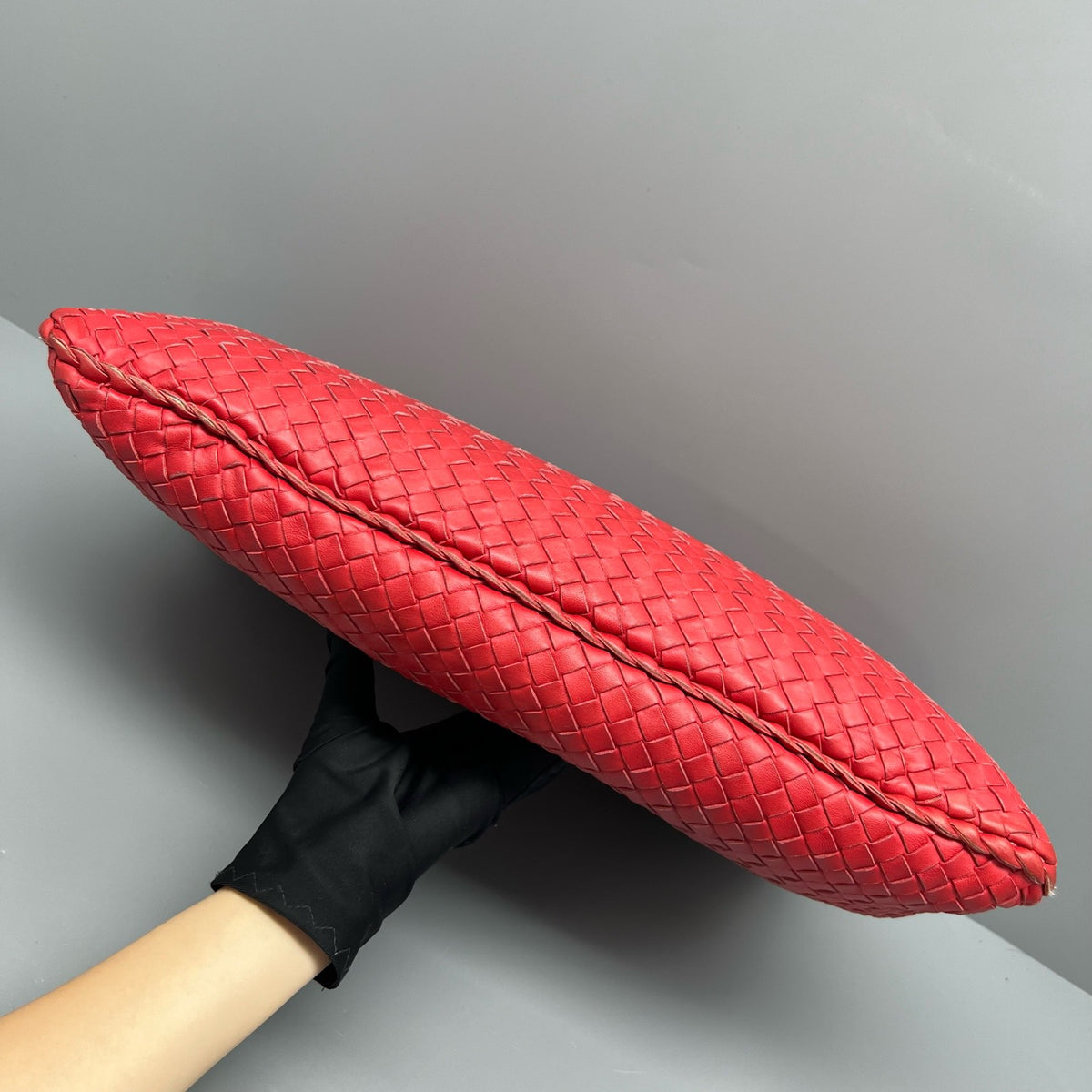 Bottega Veneta - Hobo Bag - Leather - Red
