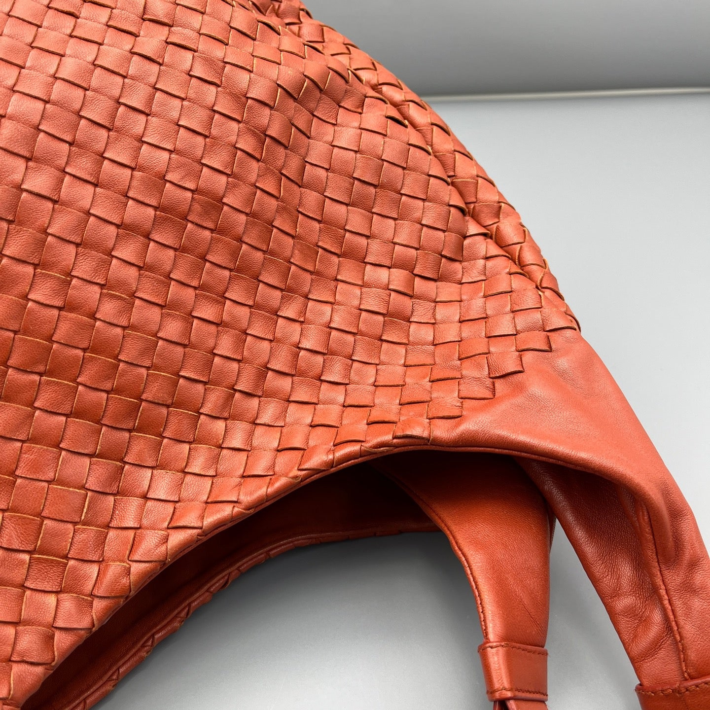 Bottega Veneta - Hobo - Leather - Brick Red - (medium)