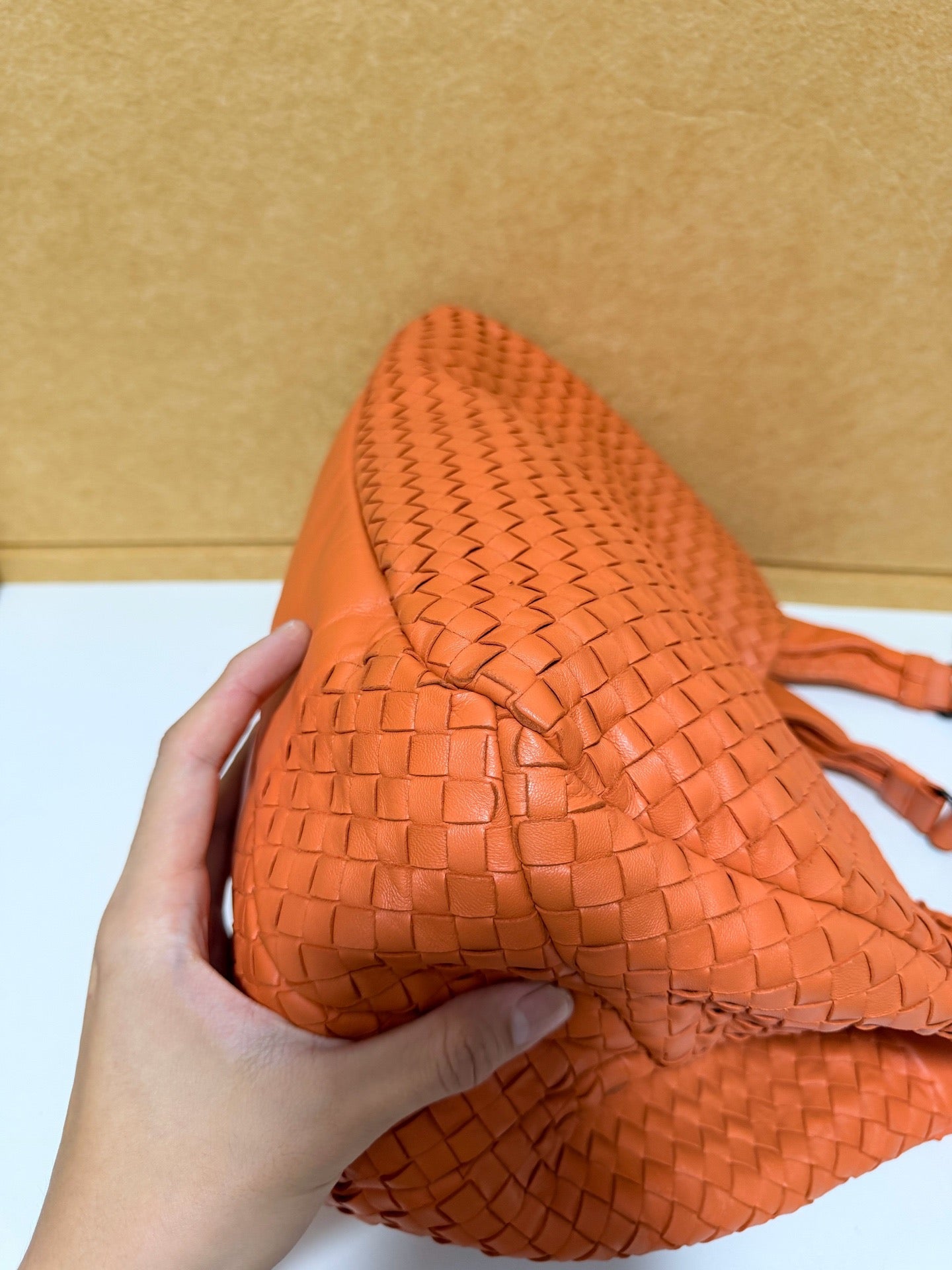 Bottega Veneta - Hobo - Leather - Orange - (medium)