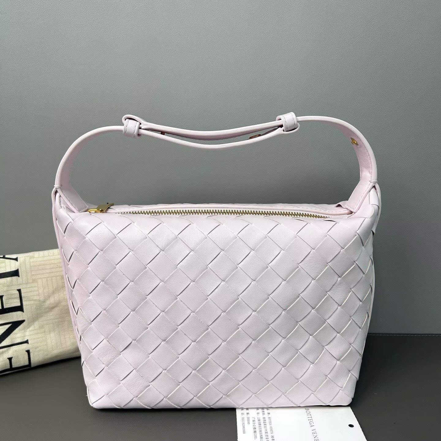 Bottega Veneta - Hobo Lunchbox Bag - Leather - Pink - (small)