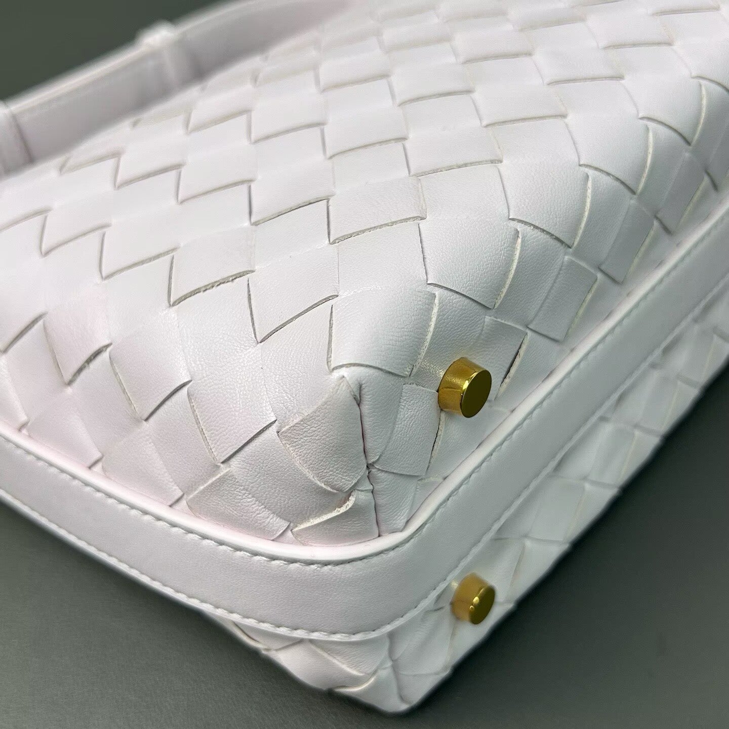 Bottega Veneta - Hobo Lunchbox Bag - Leather - Pink - (small)